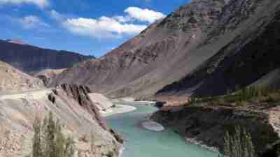 Bhutan holidays. Bhutan hiking tours