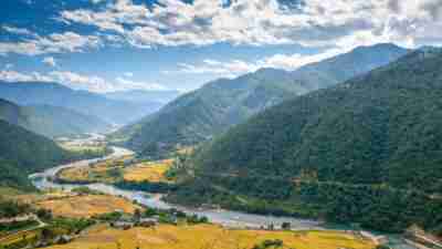 Bhutan holidays. Bhutan hiking tours